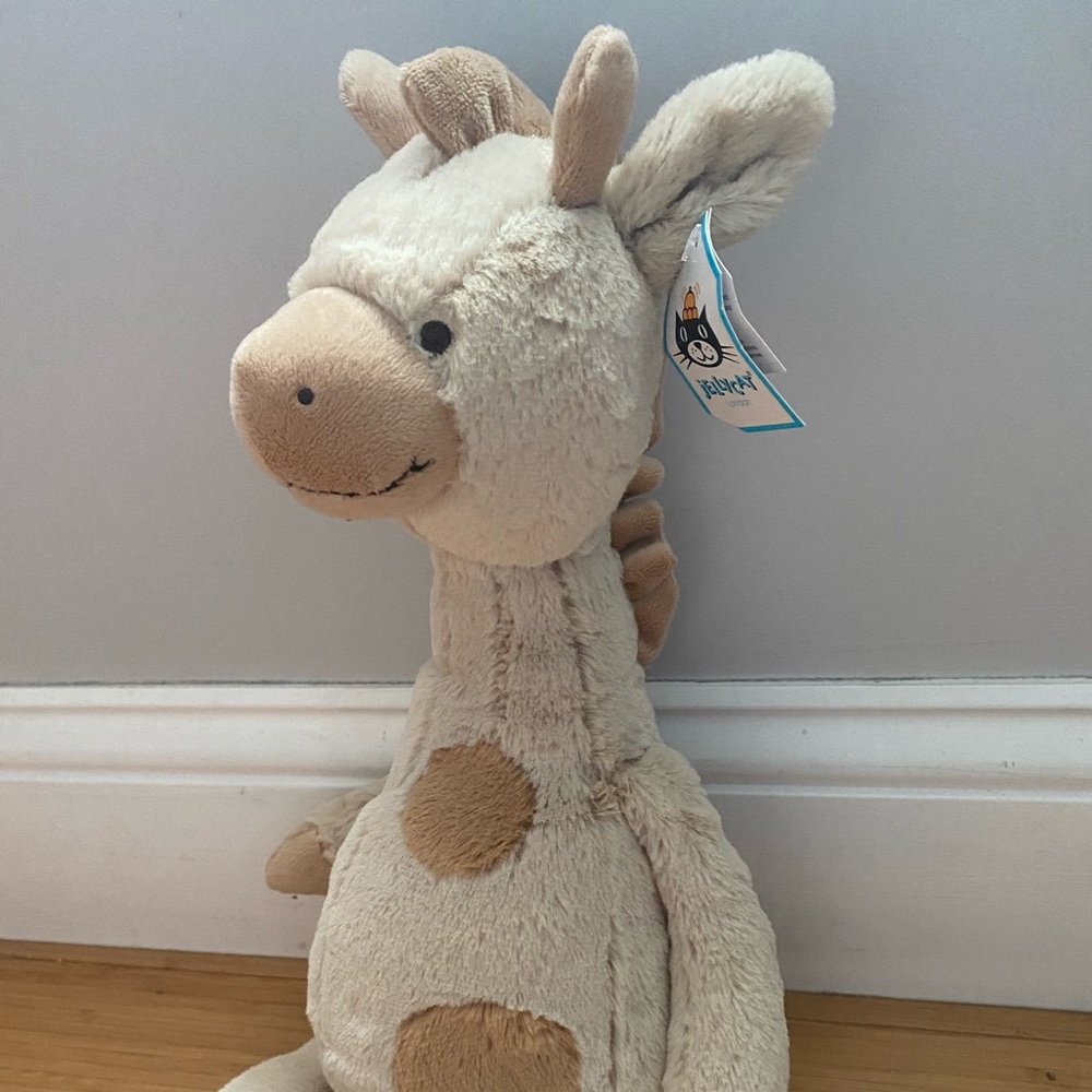 Jelly cat gentle giraffe